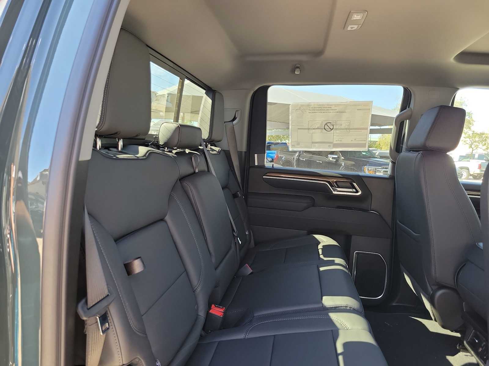 Thumbnail: 2026 Chevrolet Silverado 2500 - 13