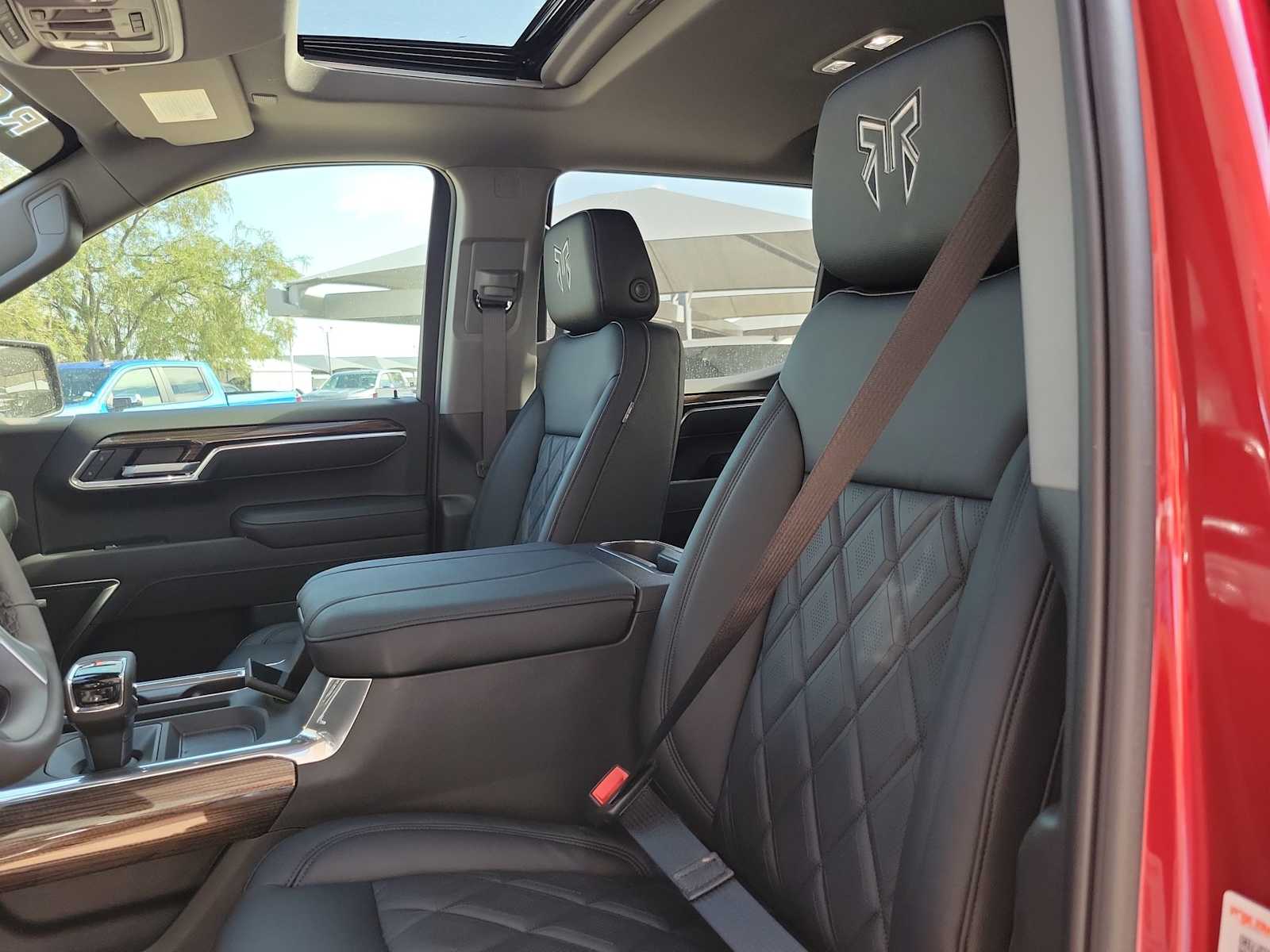 Thumbnail: 2025 Chevrolet Silverado 1500 - 11