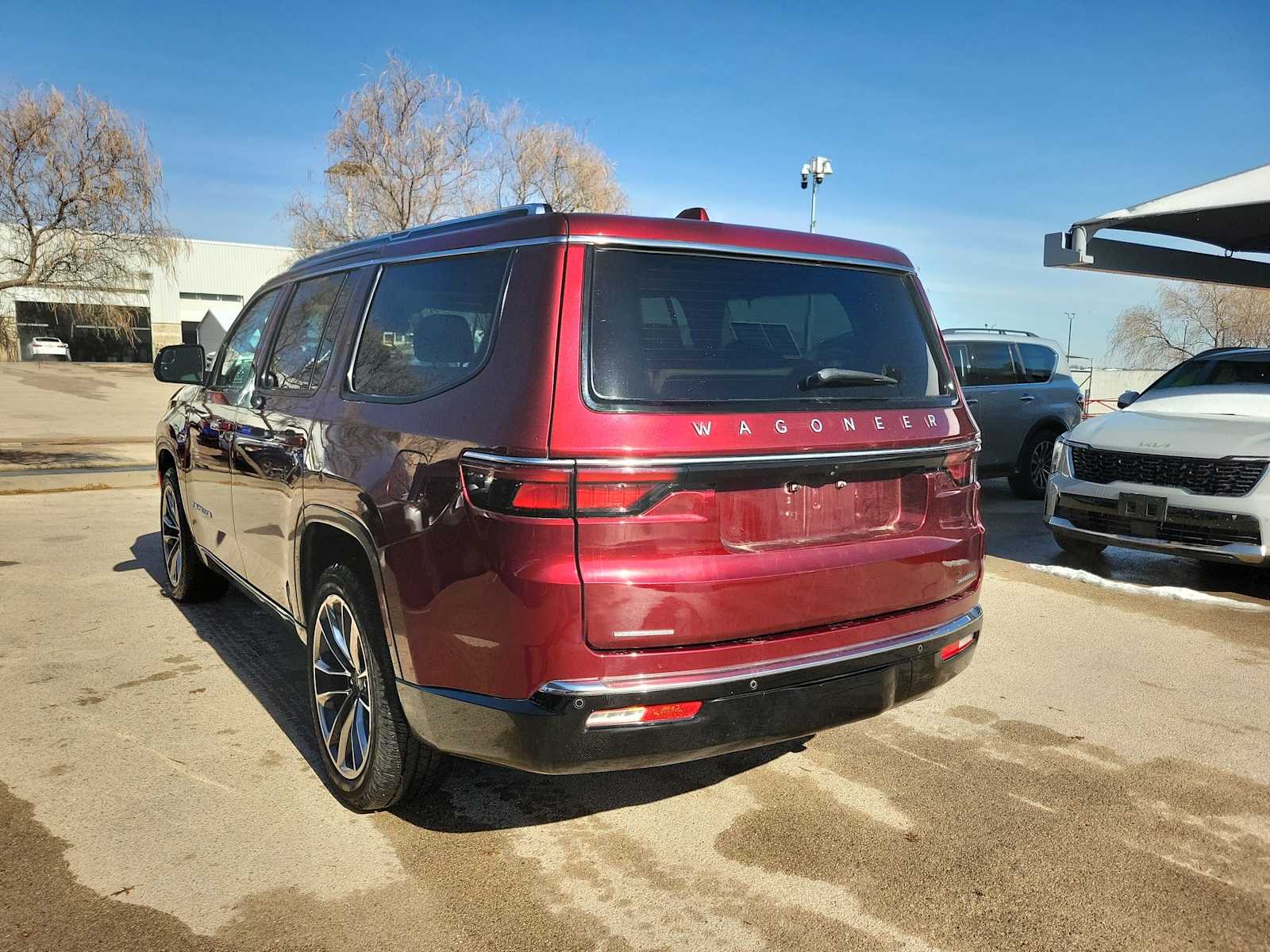 Thumbnail: 2022 Jeep Wagoneer - 4