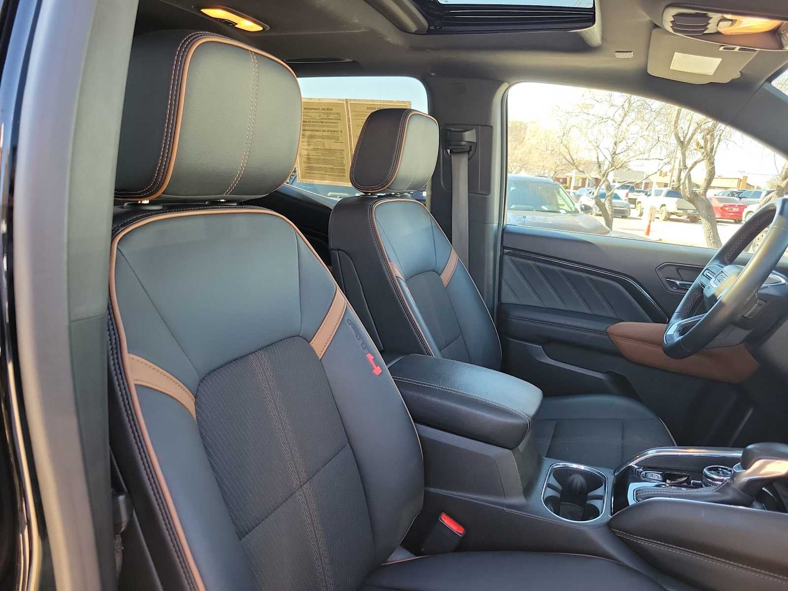 Thumbnail: 2023 GMC Canyon - 10