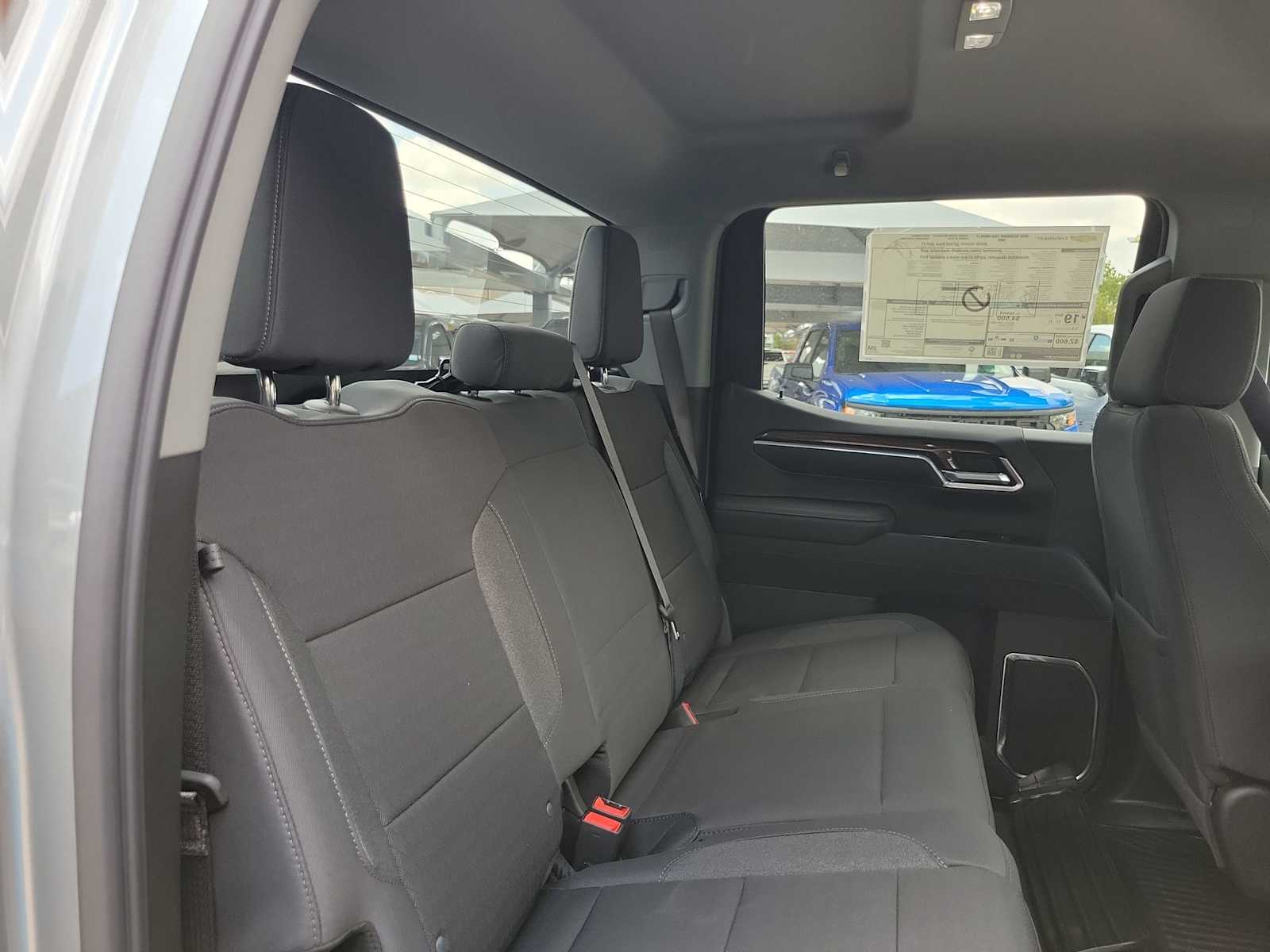 Thumbnail: 2026 Chevrolet Silverado 1500 - 13