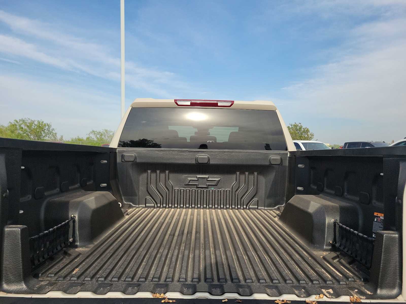 Thumbnail: 2026 Chevrolet Silverado 1500 - 23