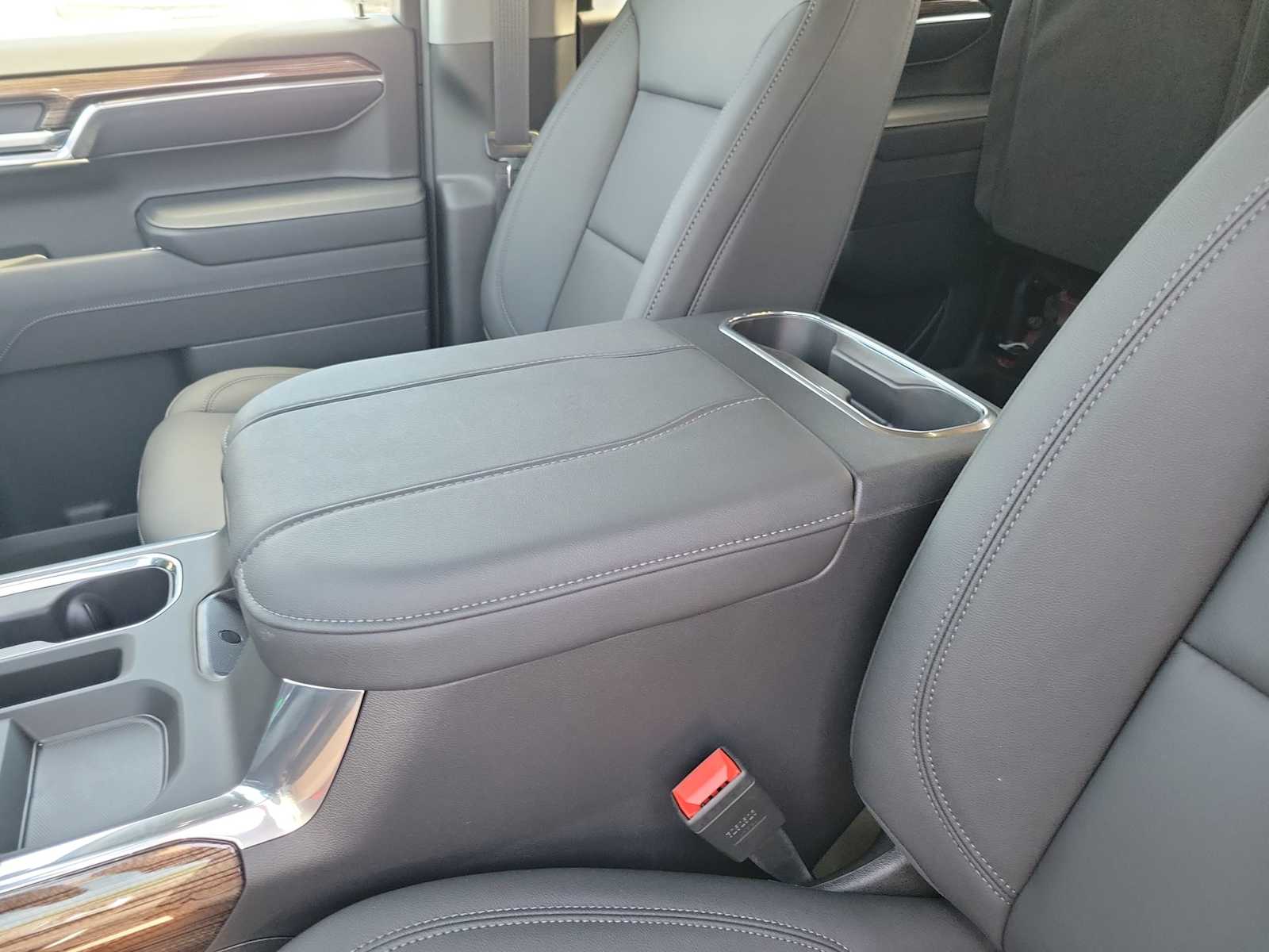 Thumbnail: 2026 Chevrolet Silverado 1500 - 16