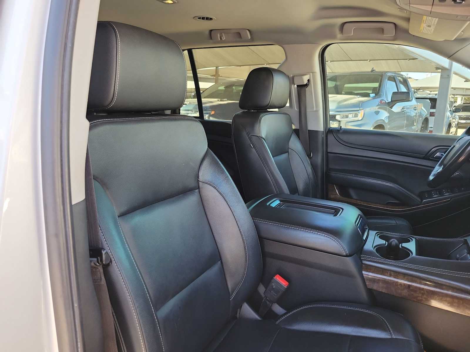 Thumbnail: 2020 Chevrolet Tahoe - 14