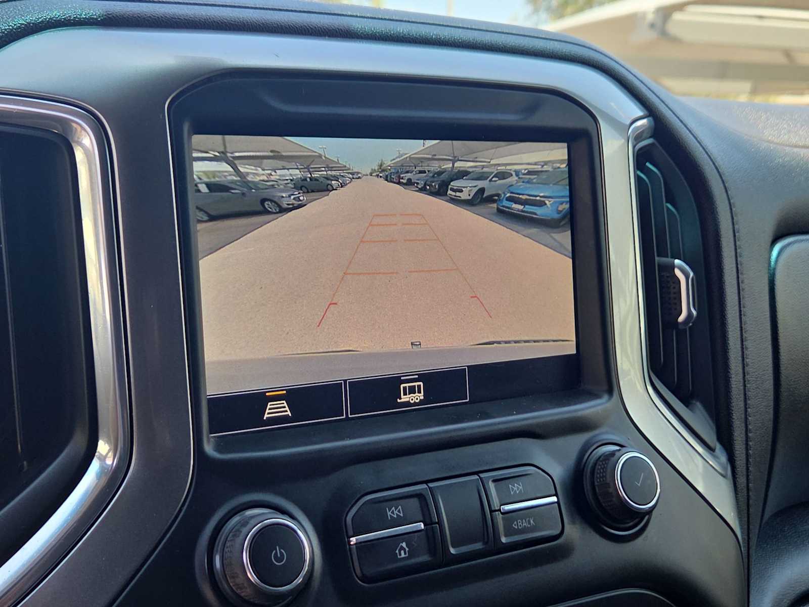 Thumbnail: 2021 Chevrolet Silverado 1500 - 24