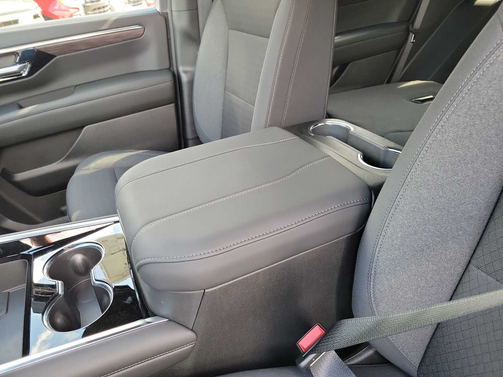 Thumbnail: 2026 Chevrolet Tahoe - 16