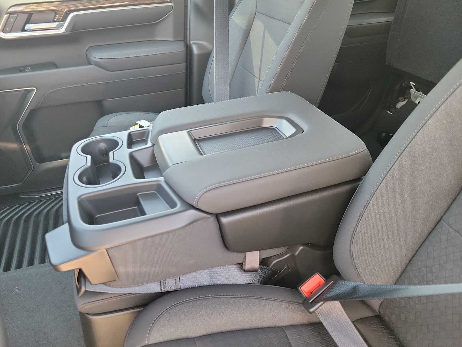 Thumbnail: 2026 Chevrolet Silverado 1500 - 16