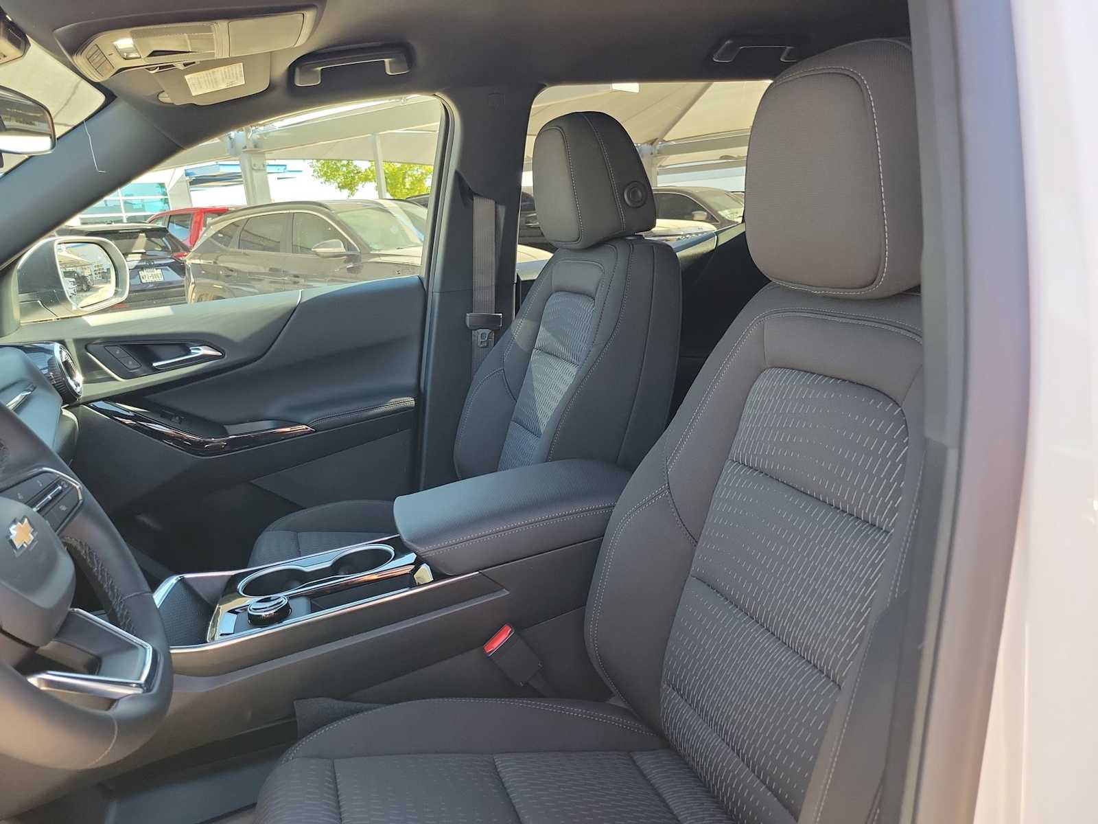 Thumbnail: 2026 Chevrolet Equinox - 11