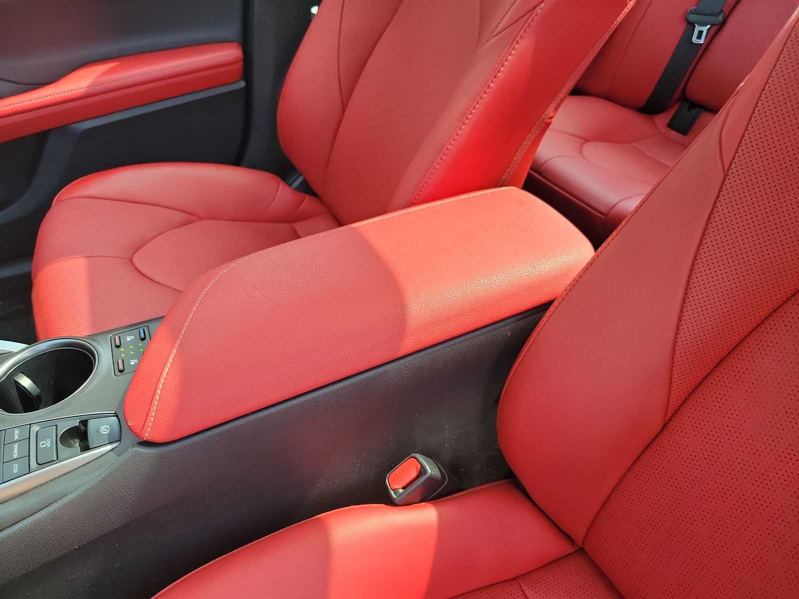 Thumbnail: 2024 Toyota Camry - 16