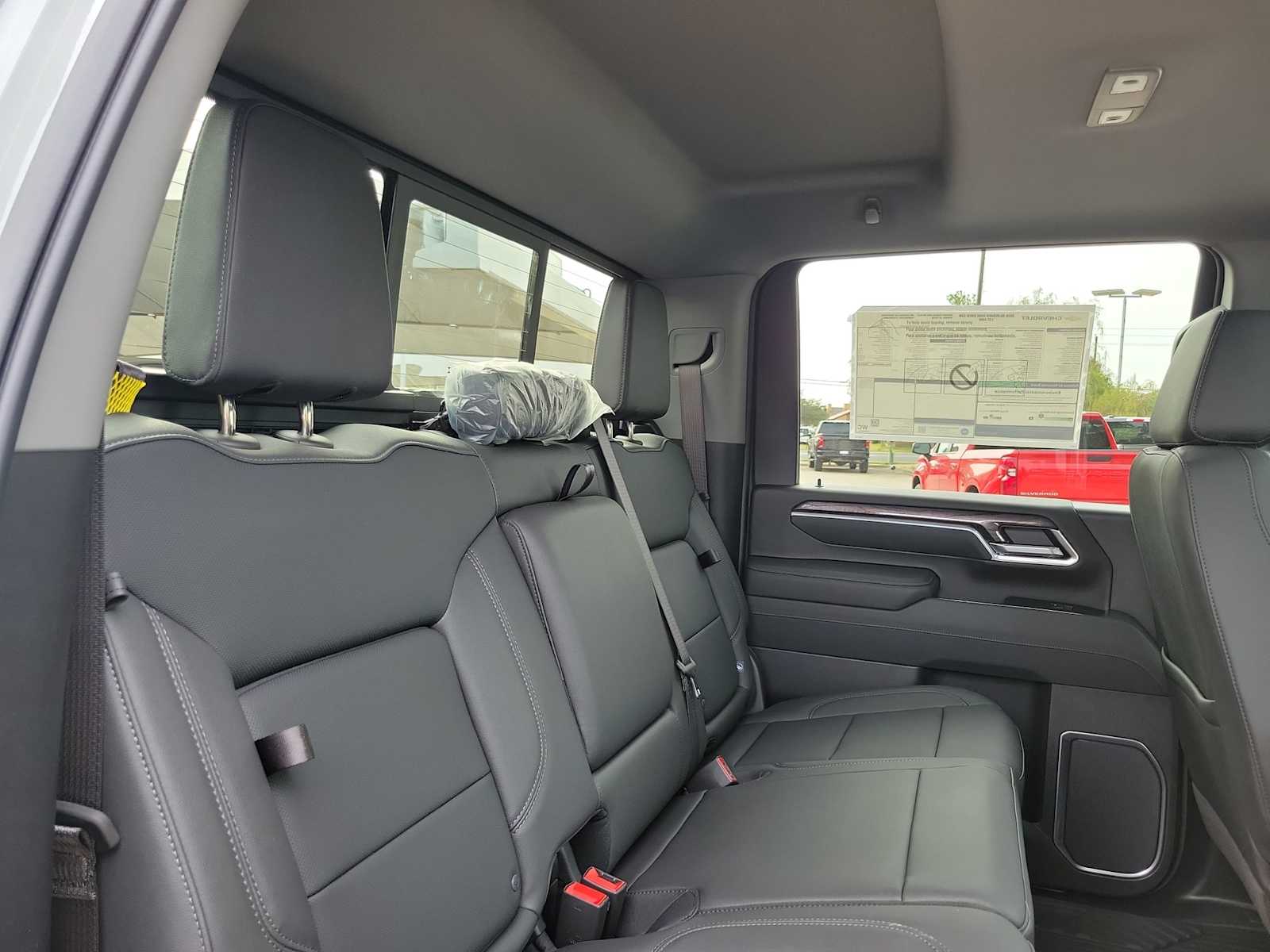 Thumbnail: 2026 Chevrolet Silverado 2500 - 13