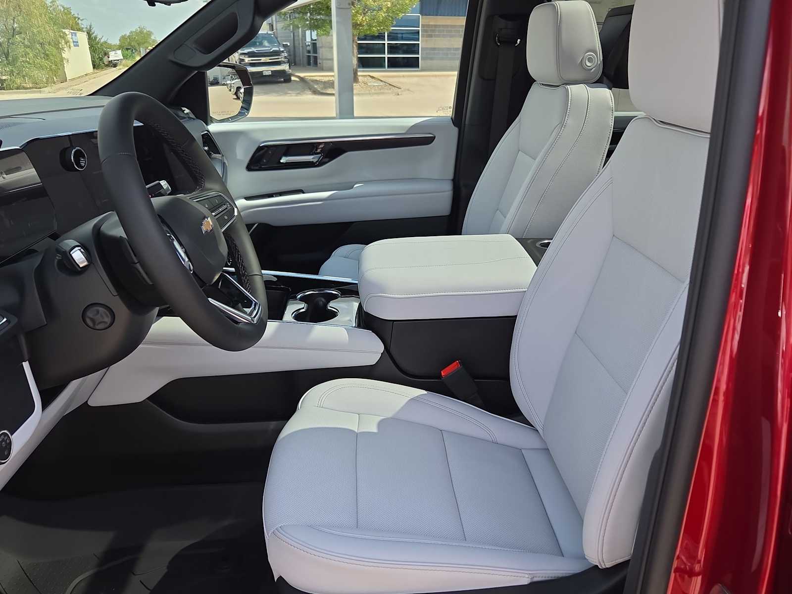 Thumbnail: 2026 Chevrolet Tahoe - 13