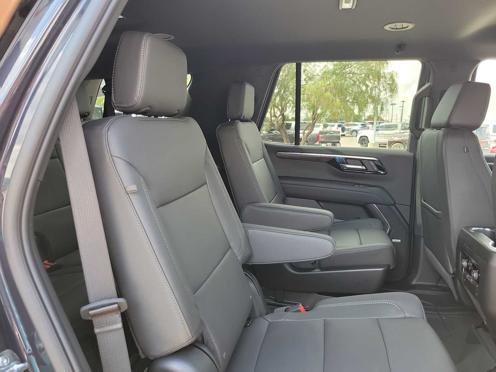 Thumbnail: 2026 Chevrolet Tahoe - 13