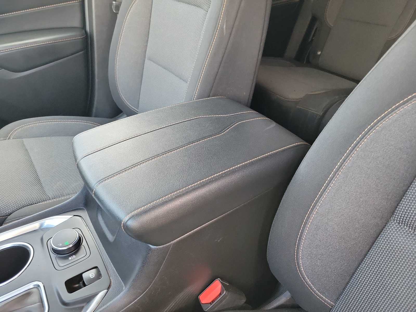 Thumbnail: 2021 Chevrolet Traverse - 16