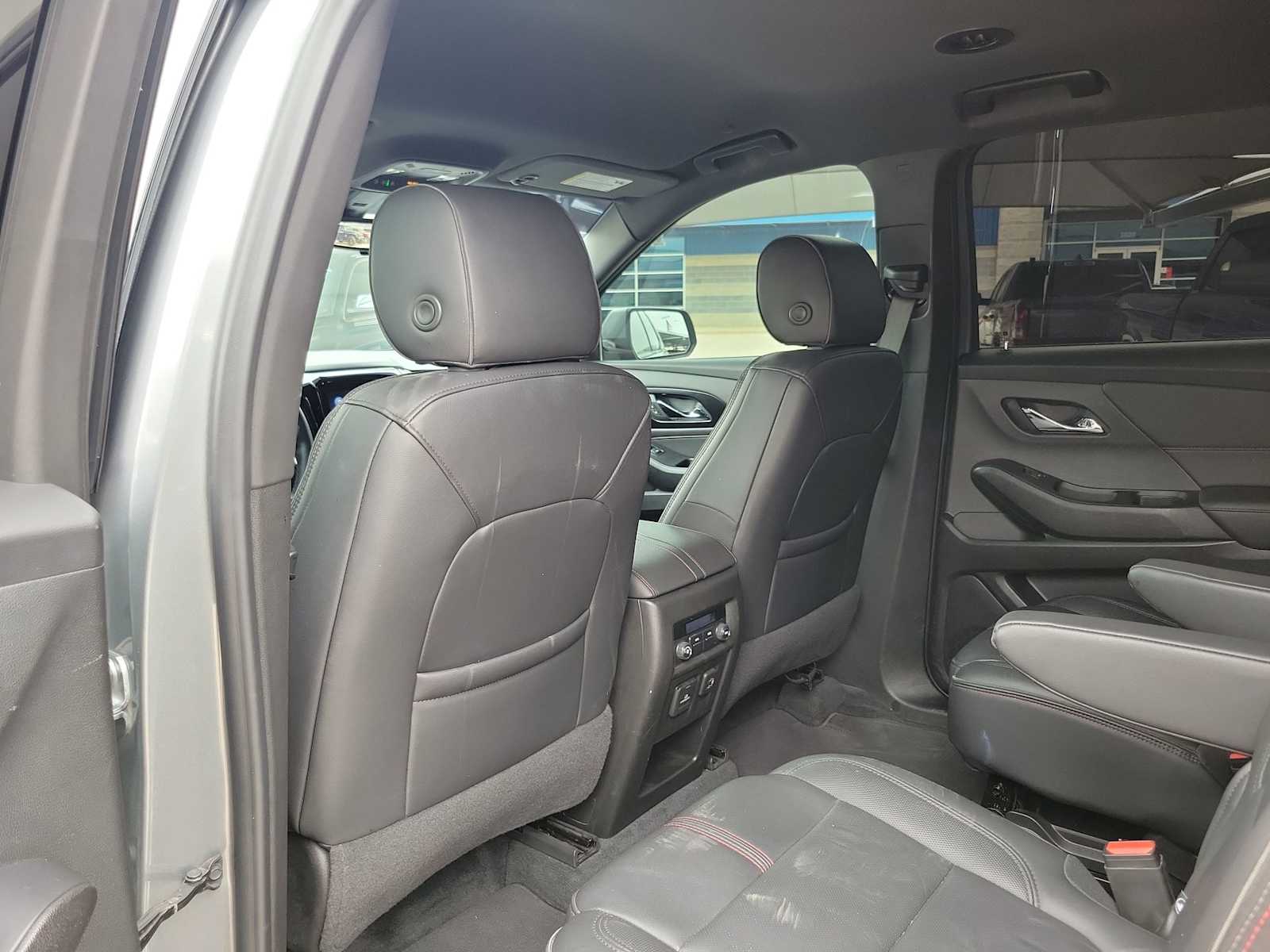 Thumbnail: 2023 Chevrolet Traverse - 8