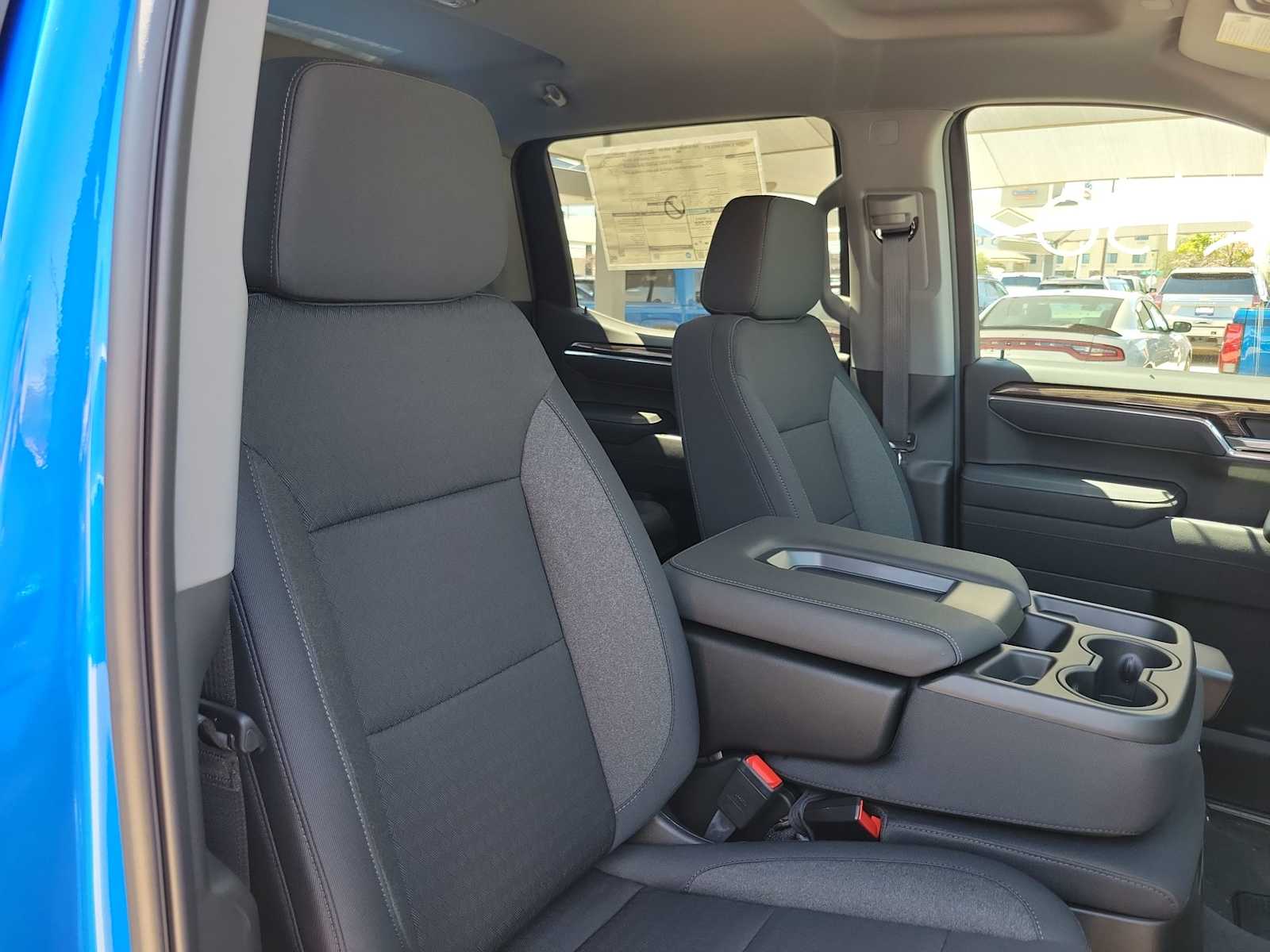 Thumbnail: 2026 Chevrolet Silverado 1500 - 14