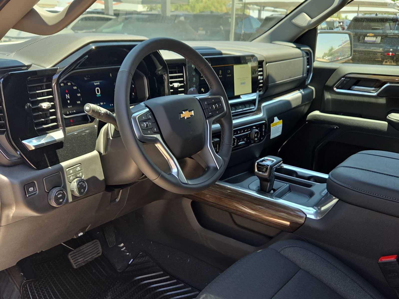 Thumbnail: 2026 Chevrolet Silverado 1500 - 10