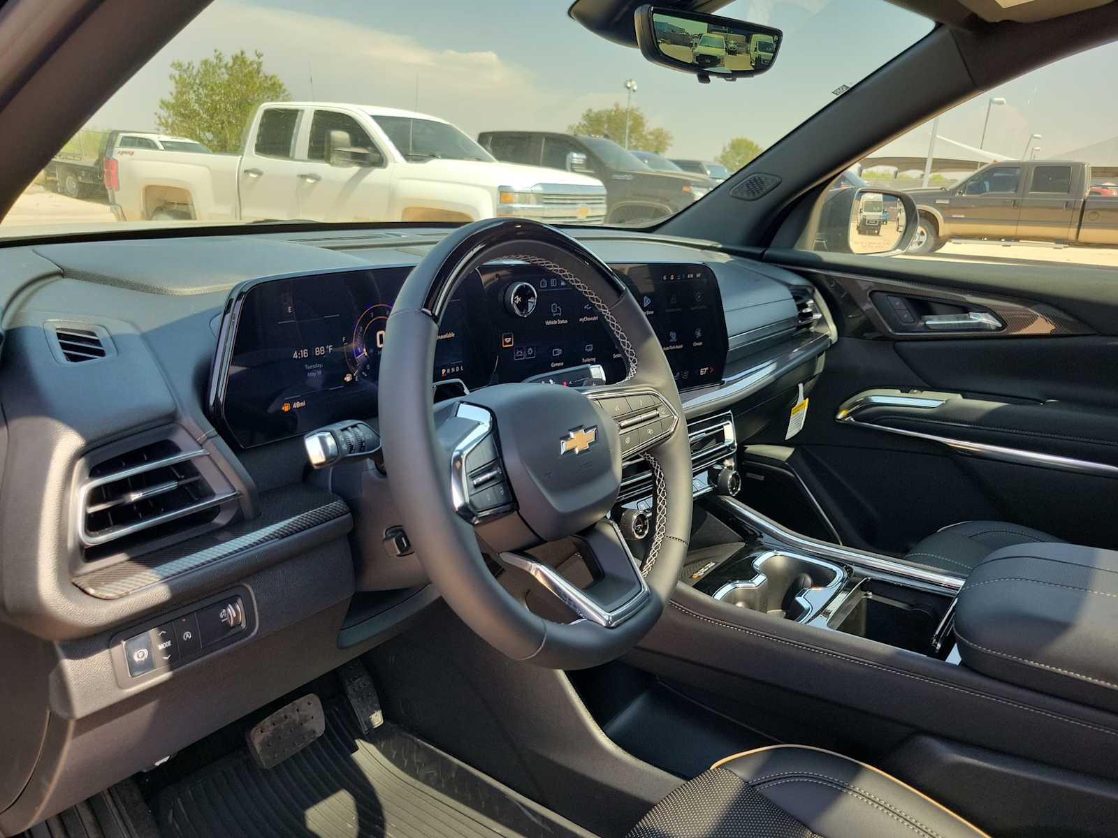 Thumbnail: 2026 Chevrolet Traverse - 10