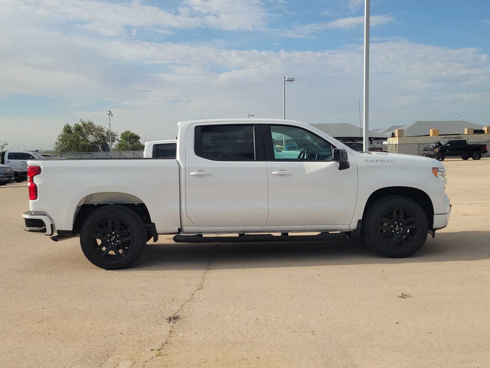 Thumbnail: 2026 Chevrolet Silverado 1500 - 9