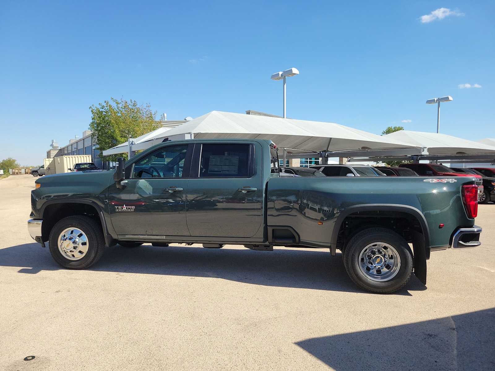 Thumbnail: 2026 Chevrolet Silverado 3500 - 3