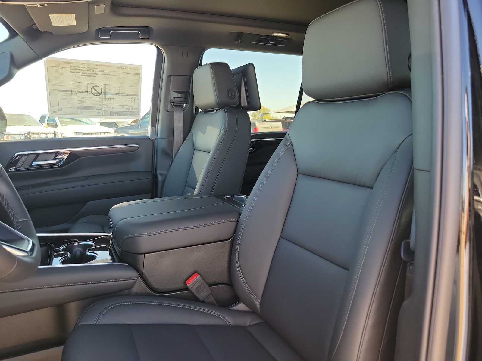 Thumbnail: 2026 Chevrolet Suburban - 11