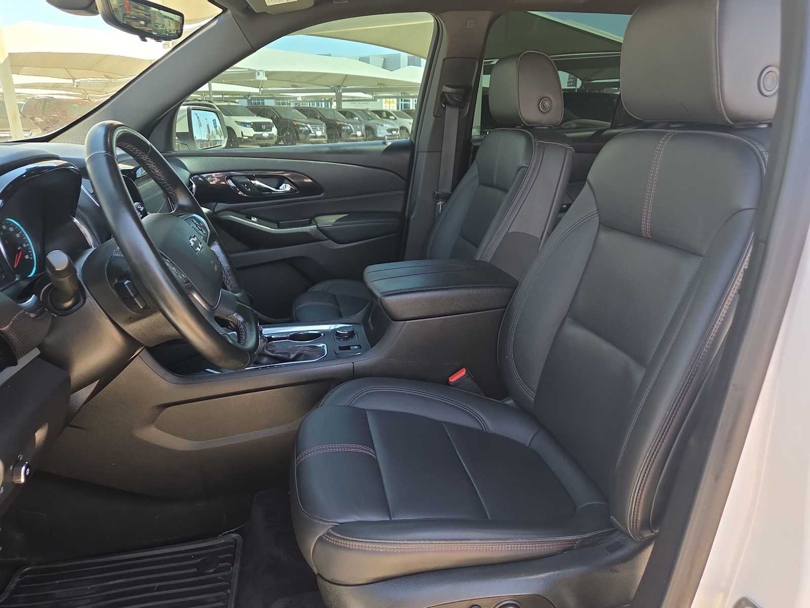 Thumbnail: 2023 Chevrolet Traverse - 15