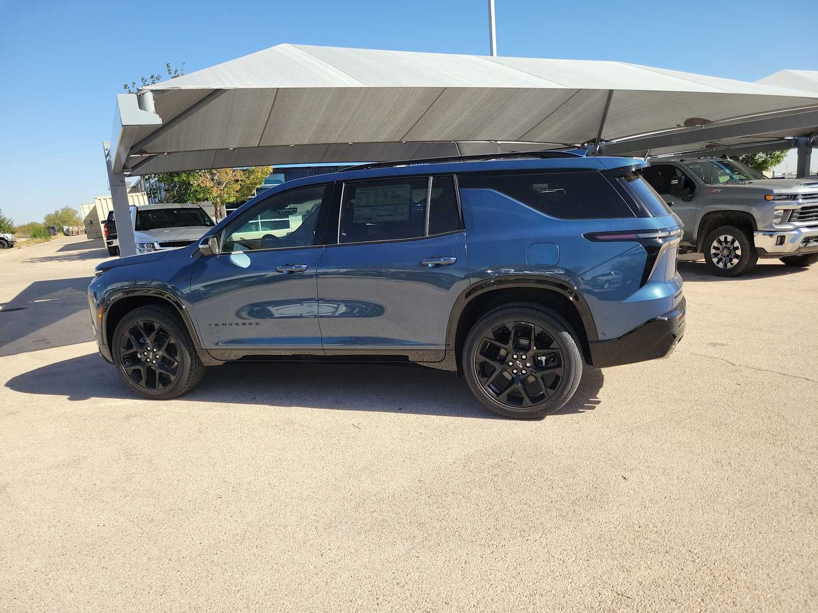 Thumbnail: 2026 Chevrolet Traverse - 3