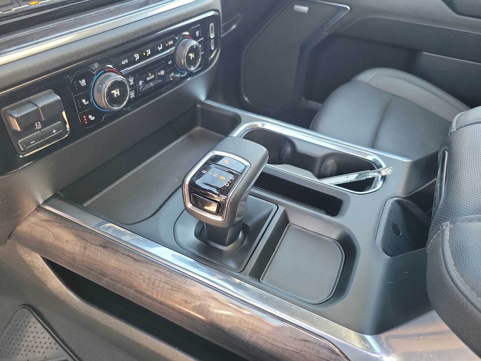 Thumbnail: 2024 Chevrolet Silverado 1500 - 17