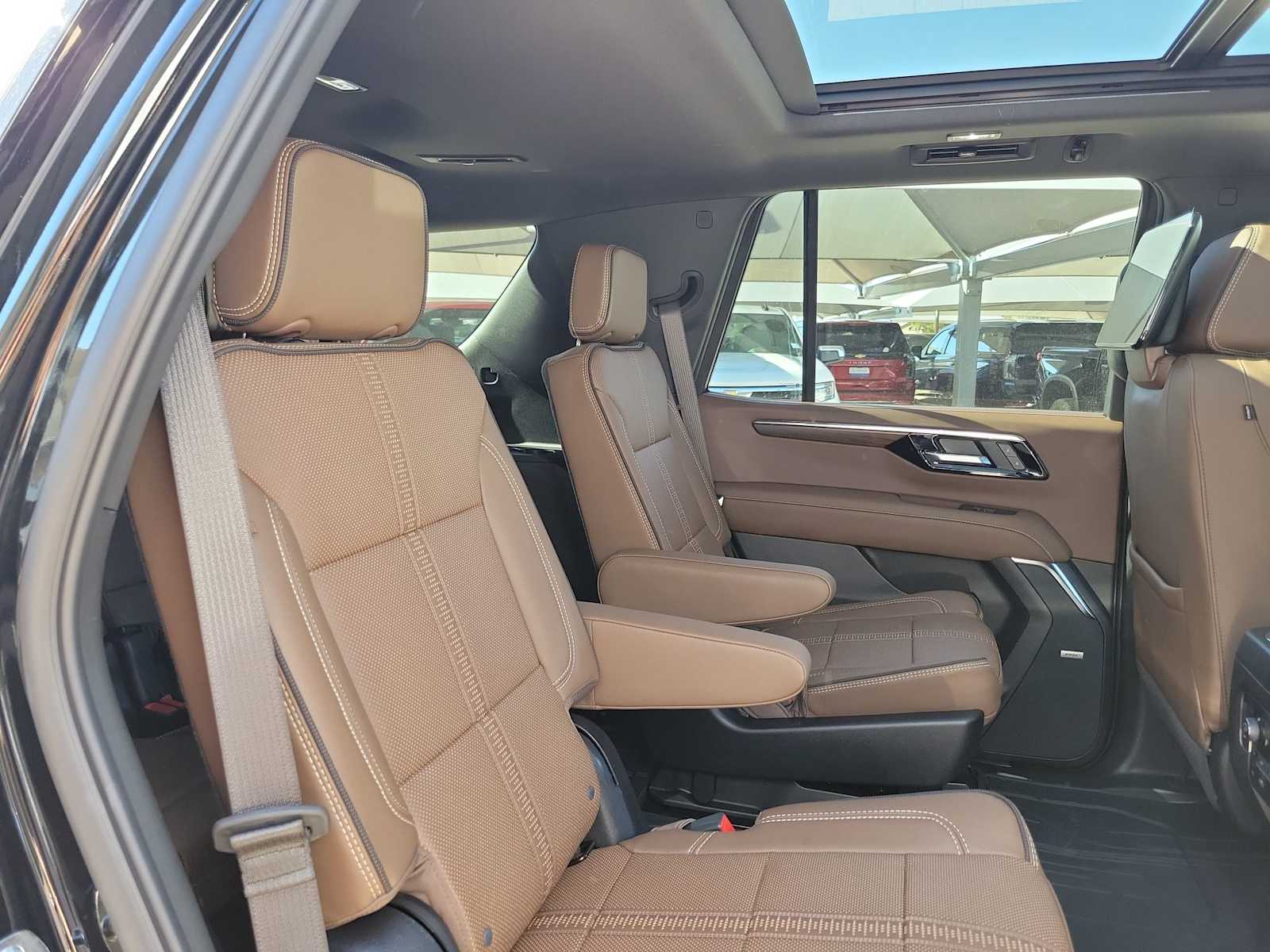 Thumbnail: 2026 Chevrolet Tahoe - 13