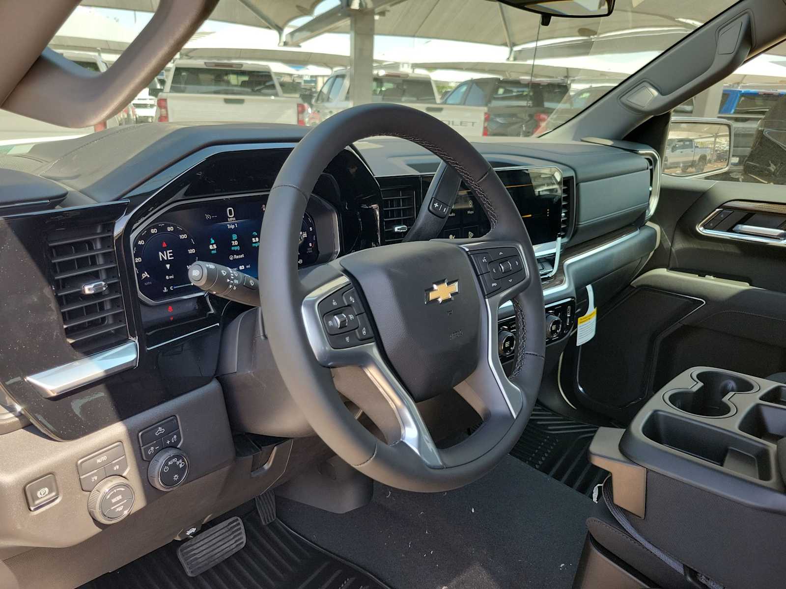 Thumbnail: 2026 Chevrolet Silverado 1500 - 2