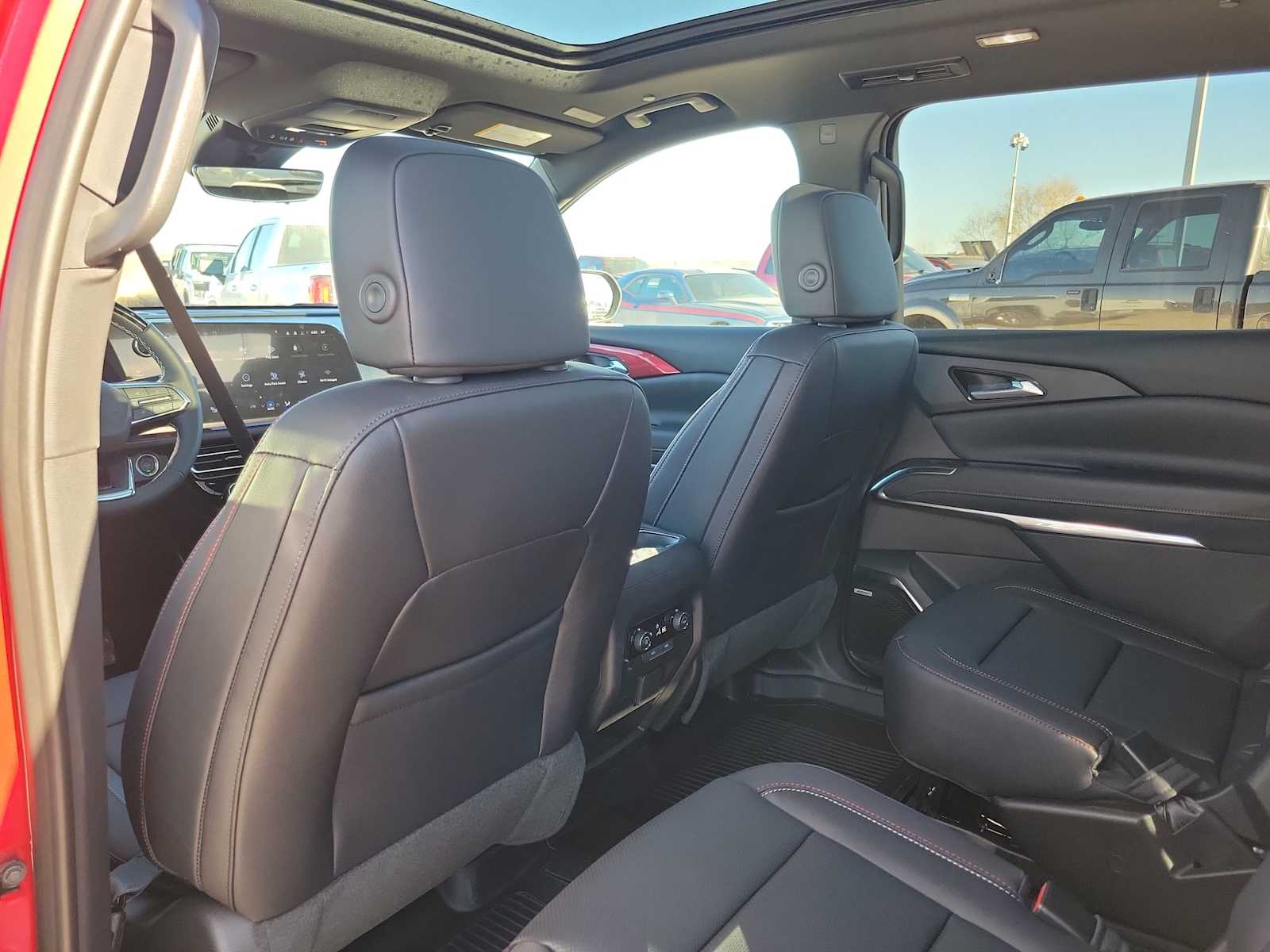 Thumbnail: 2026 Chevrolet Traverse - 8