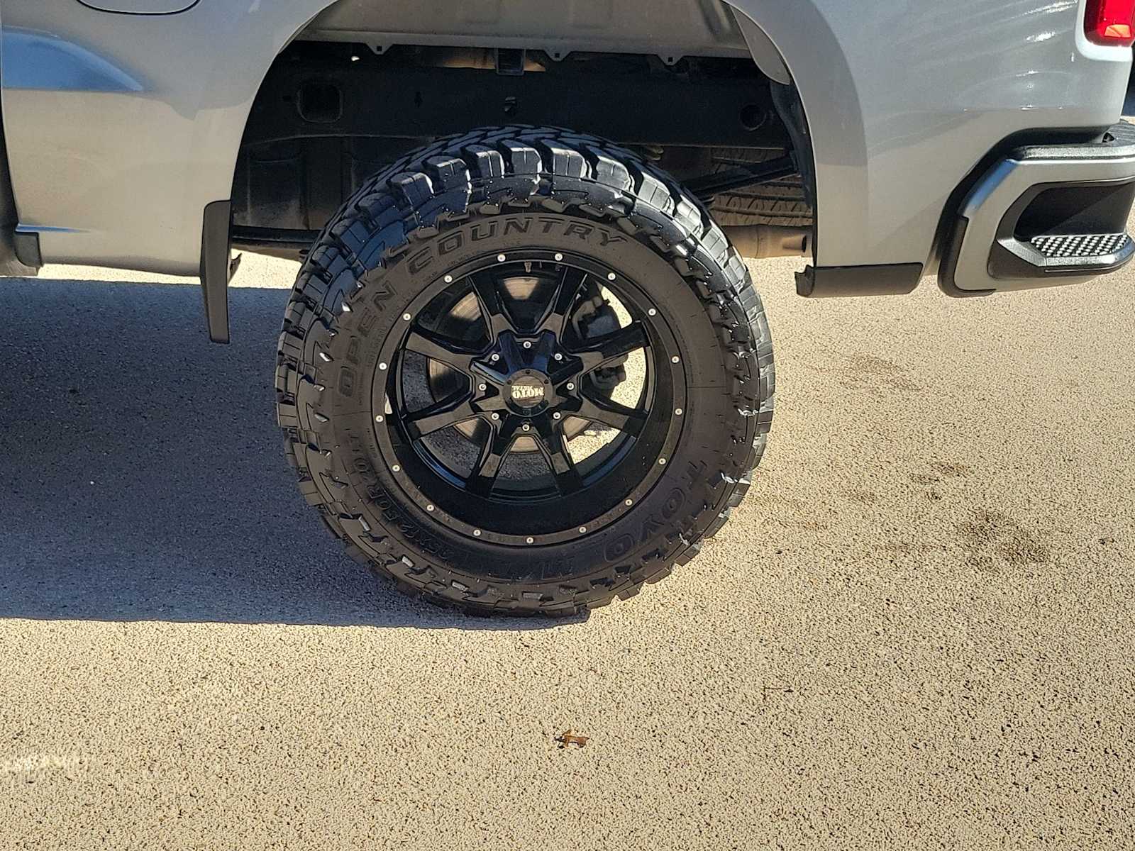 Thumbnail: 2023 Chevrolet Silverado 1500 - 8