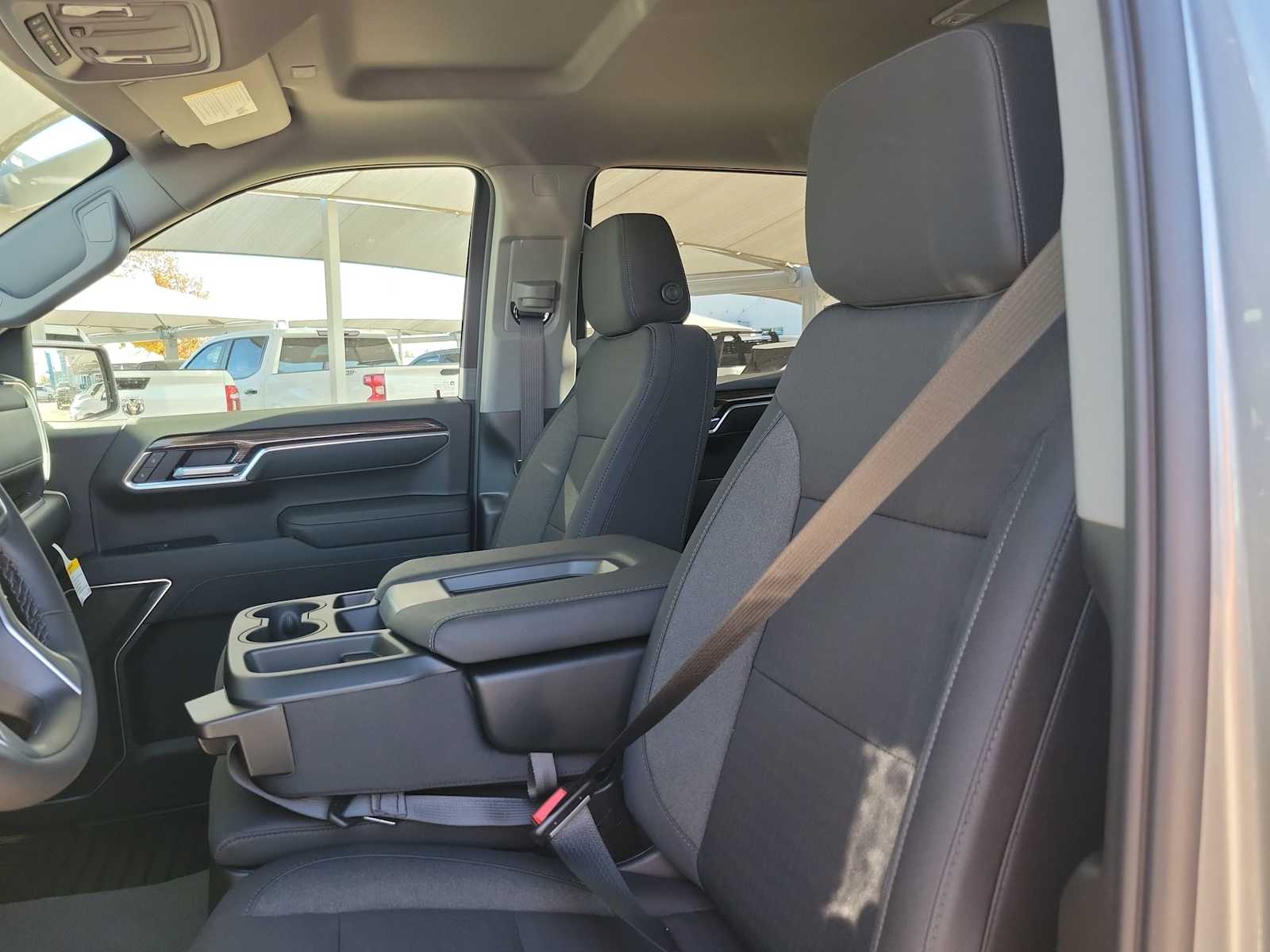 Thumbnail: 2026 Chevrolet Silverado 1500 - 11