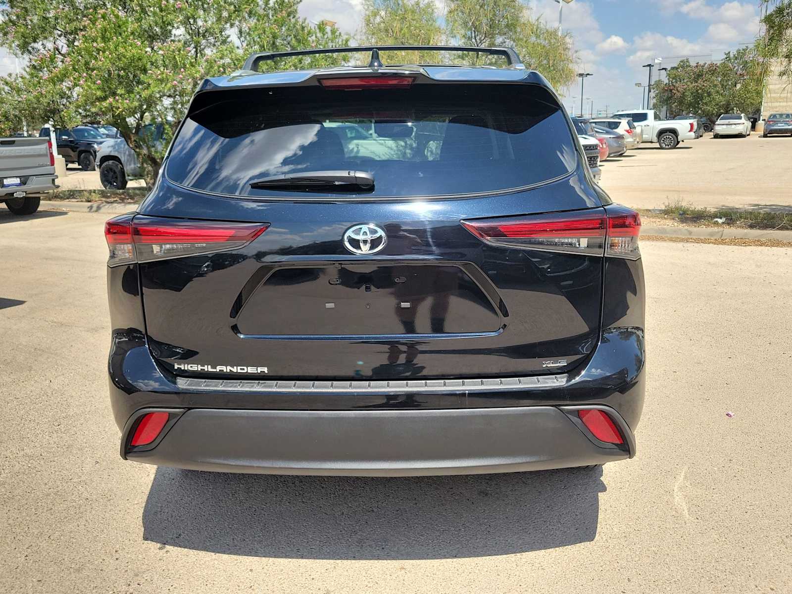 Thumbnail: 2024 Toyota Highlander - 5