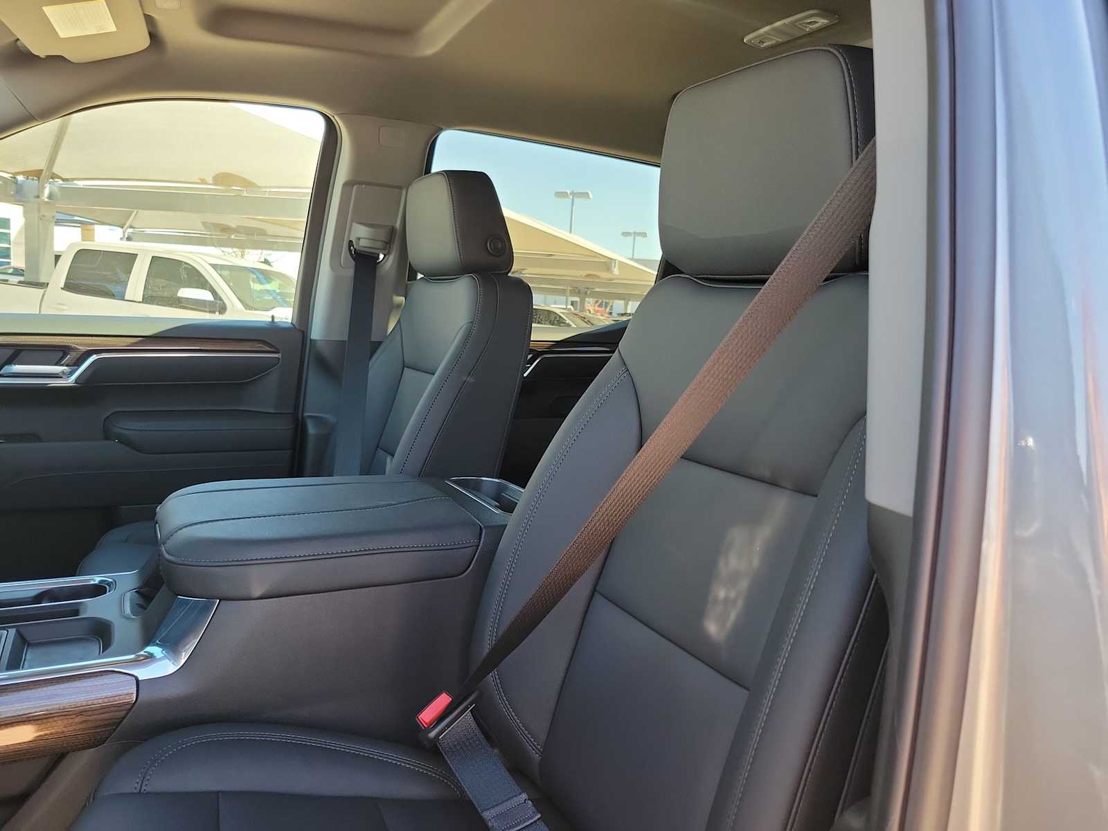 Thumbnail: 2026 Chevrolet Silverado 1500 - 2