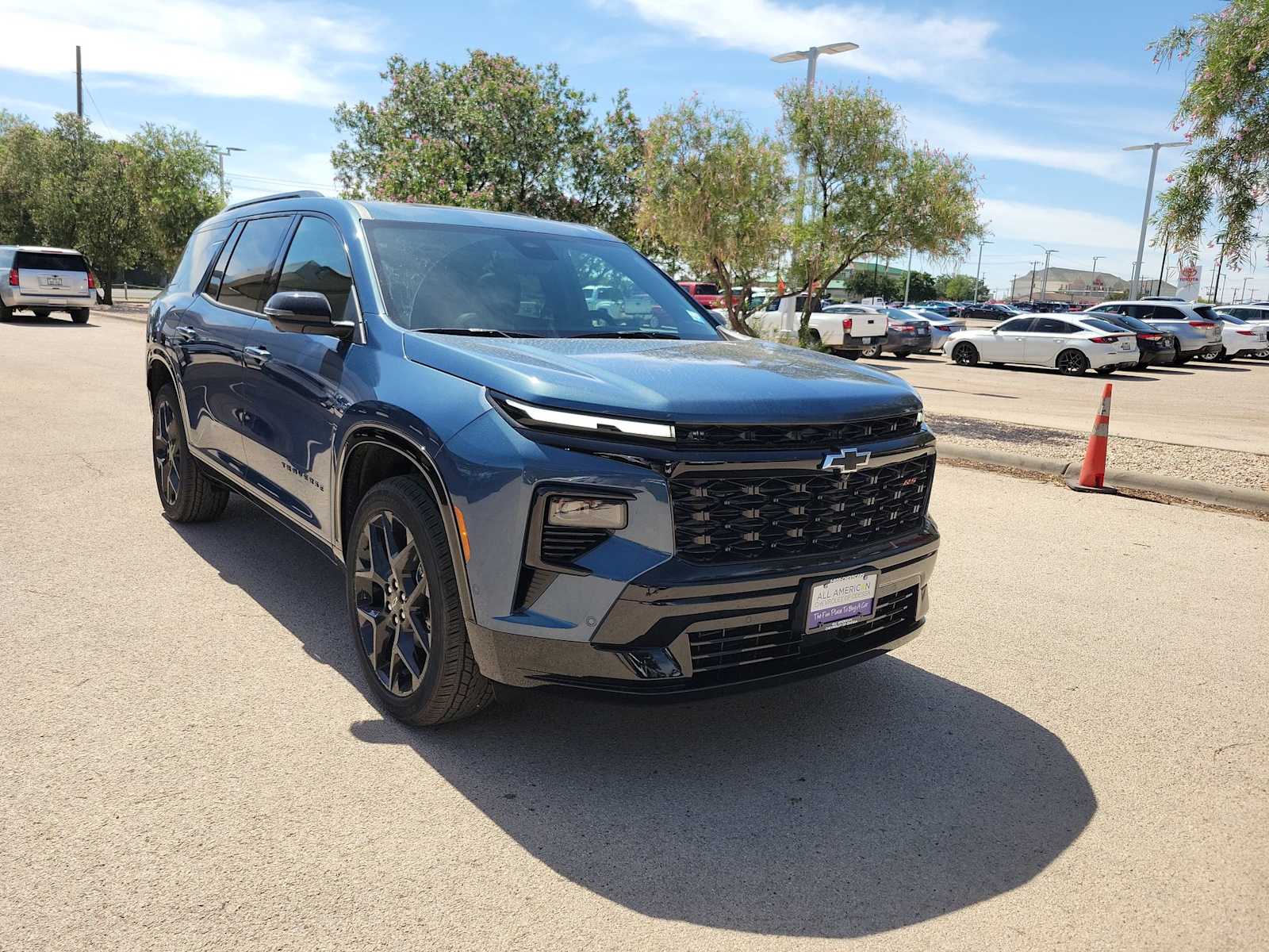 Thumbnail: 2026 Chevrolet Traverse - 2