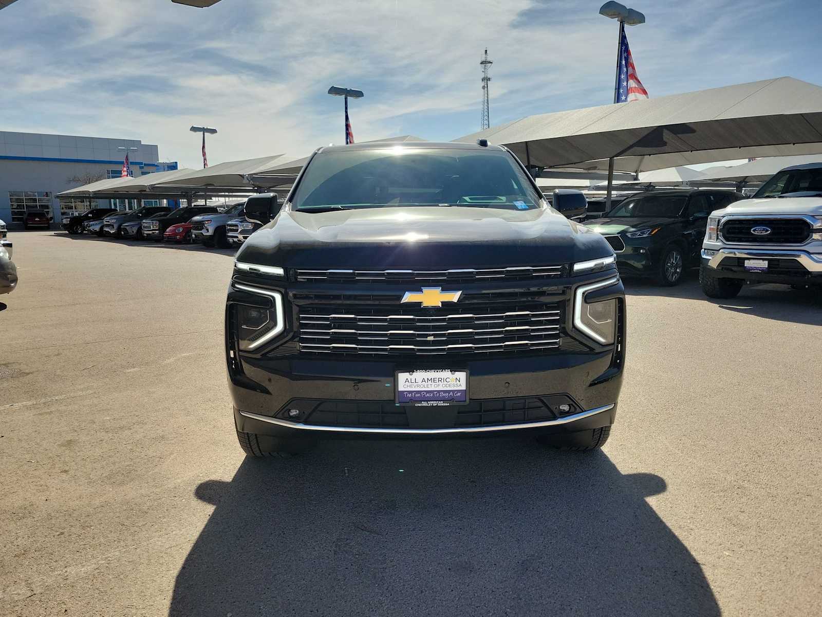 Thumbnail: 2026 Chevrolet Suburban - 3