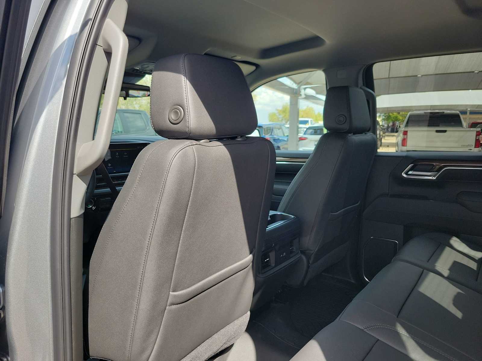 Thumbnail: 2026 Chevrolet Silverado 1500 - 12