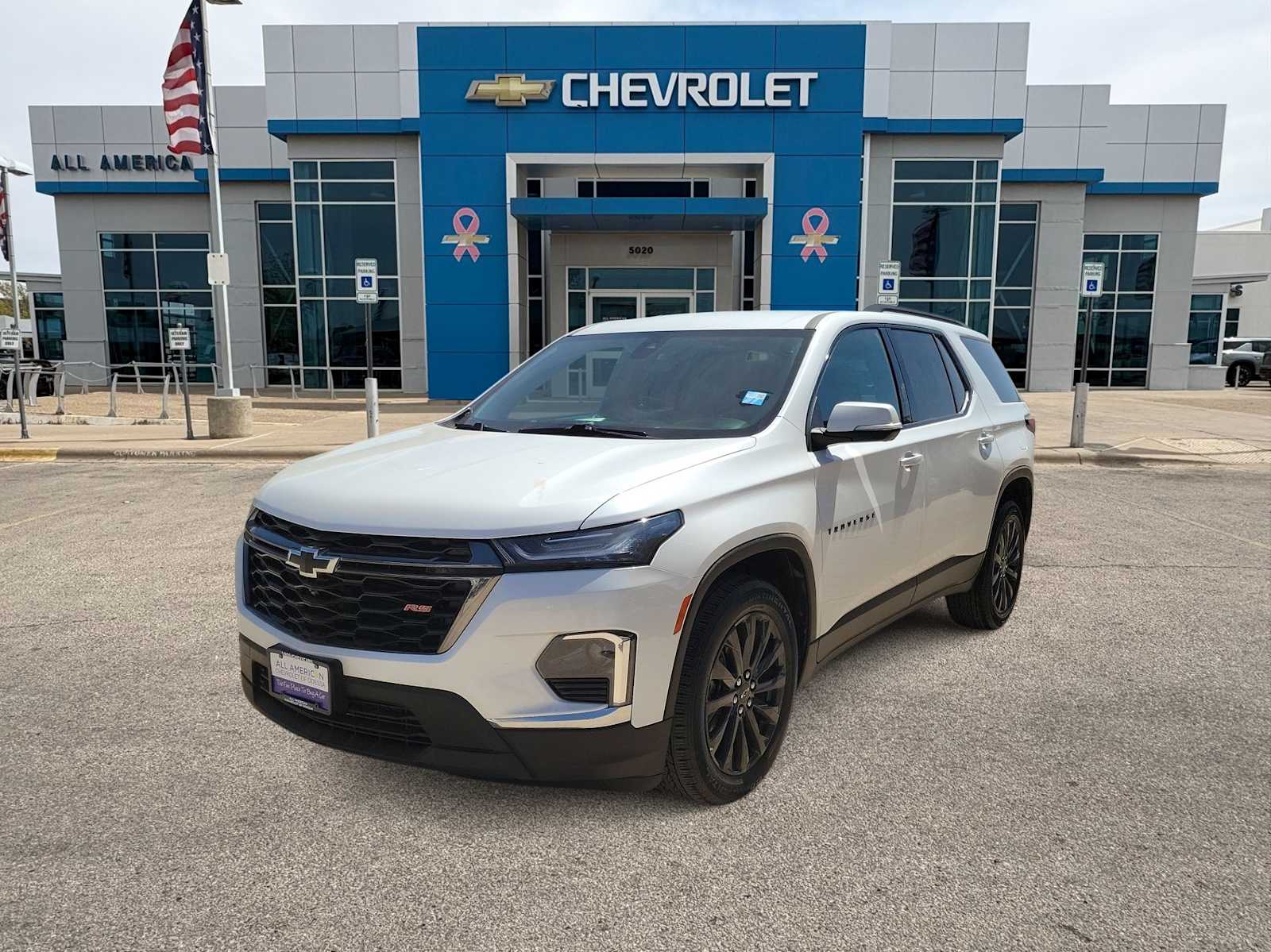 Thumbnail: 2023 Chevrolet Traverse - 1