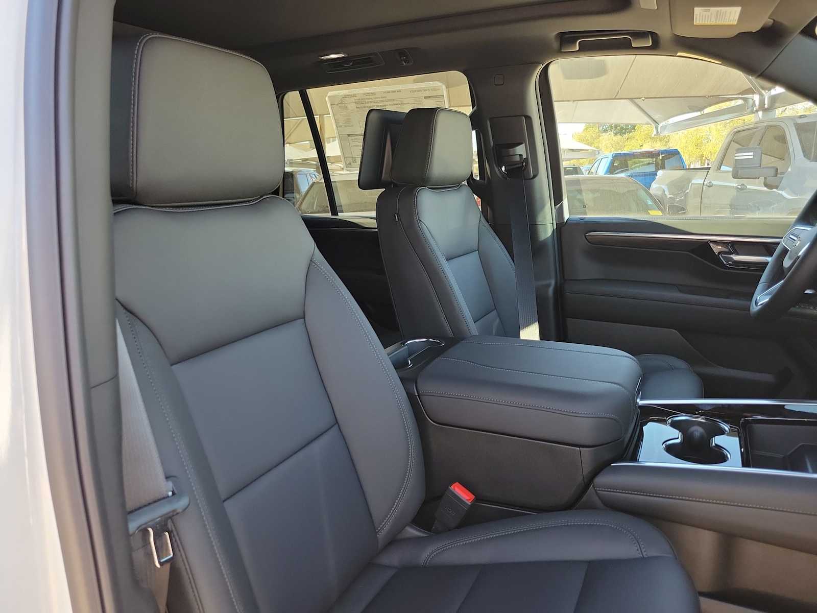 Thumbnail: 2026 Chevrolet Tahoe - 14