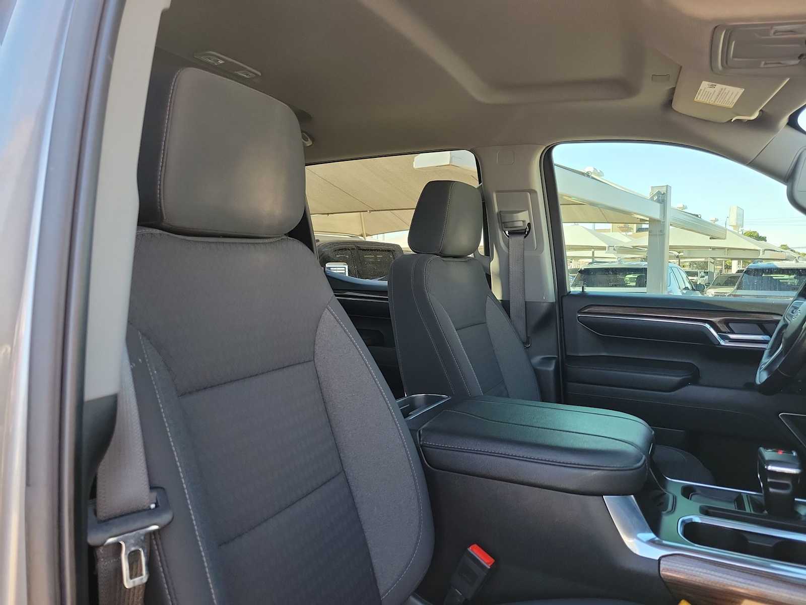 Thumbnail: 2023 Chevrolet Silverado 1500 - 14