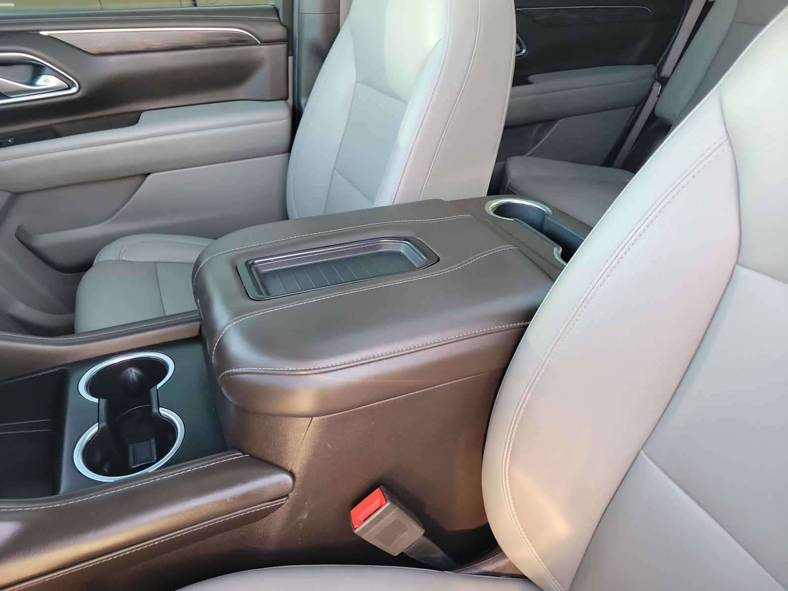 Thumbnail: 2021 Chevrolet Tahoe - 16