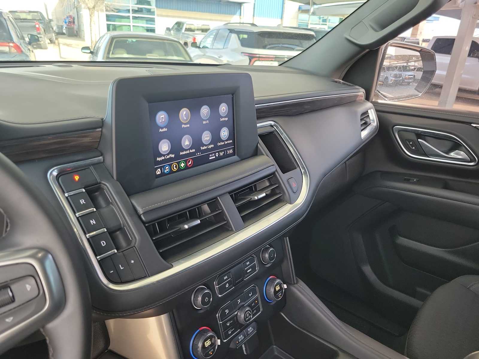 Thumbnail: 2024 Chevrolet Tahoe - 16