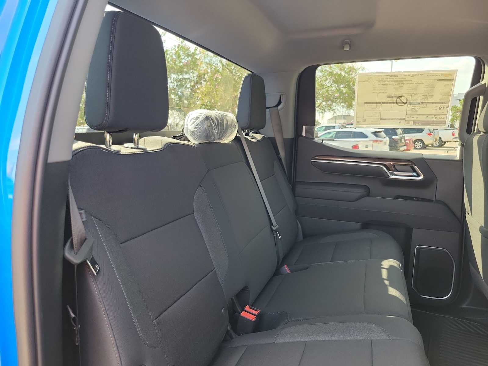 Thumbnail: 2026 Chevrolet Silverado 1500 - 13