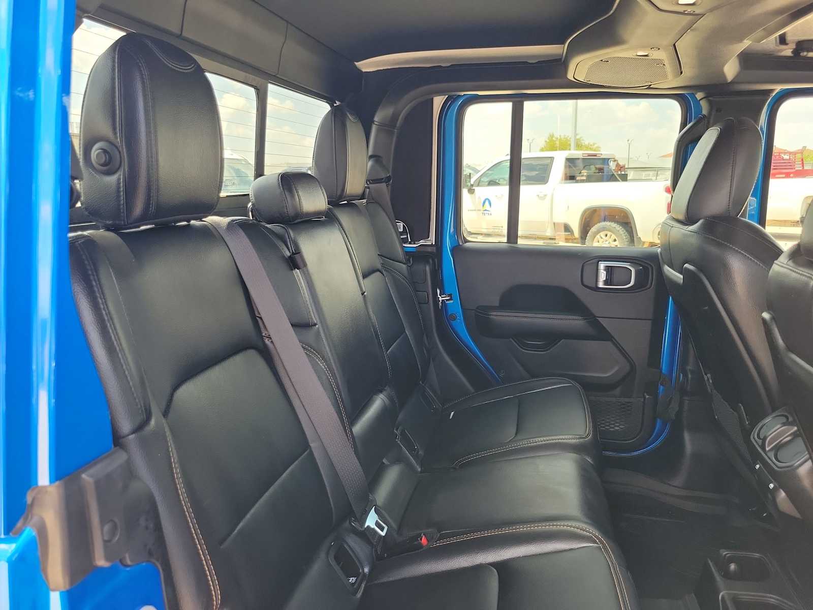 Thumbnail: 2024 Jeep Gladiator - 13