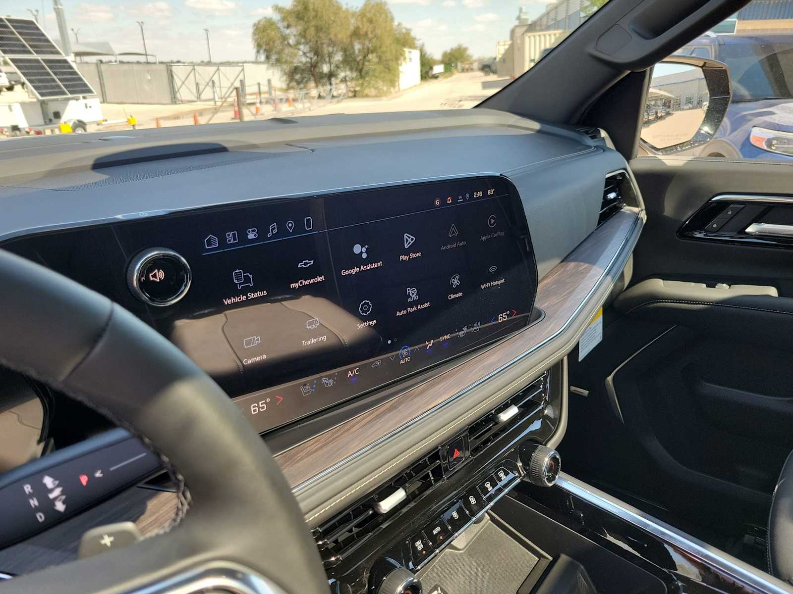 Thumbnail: 2026 Chevrolet Suburban - 20