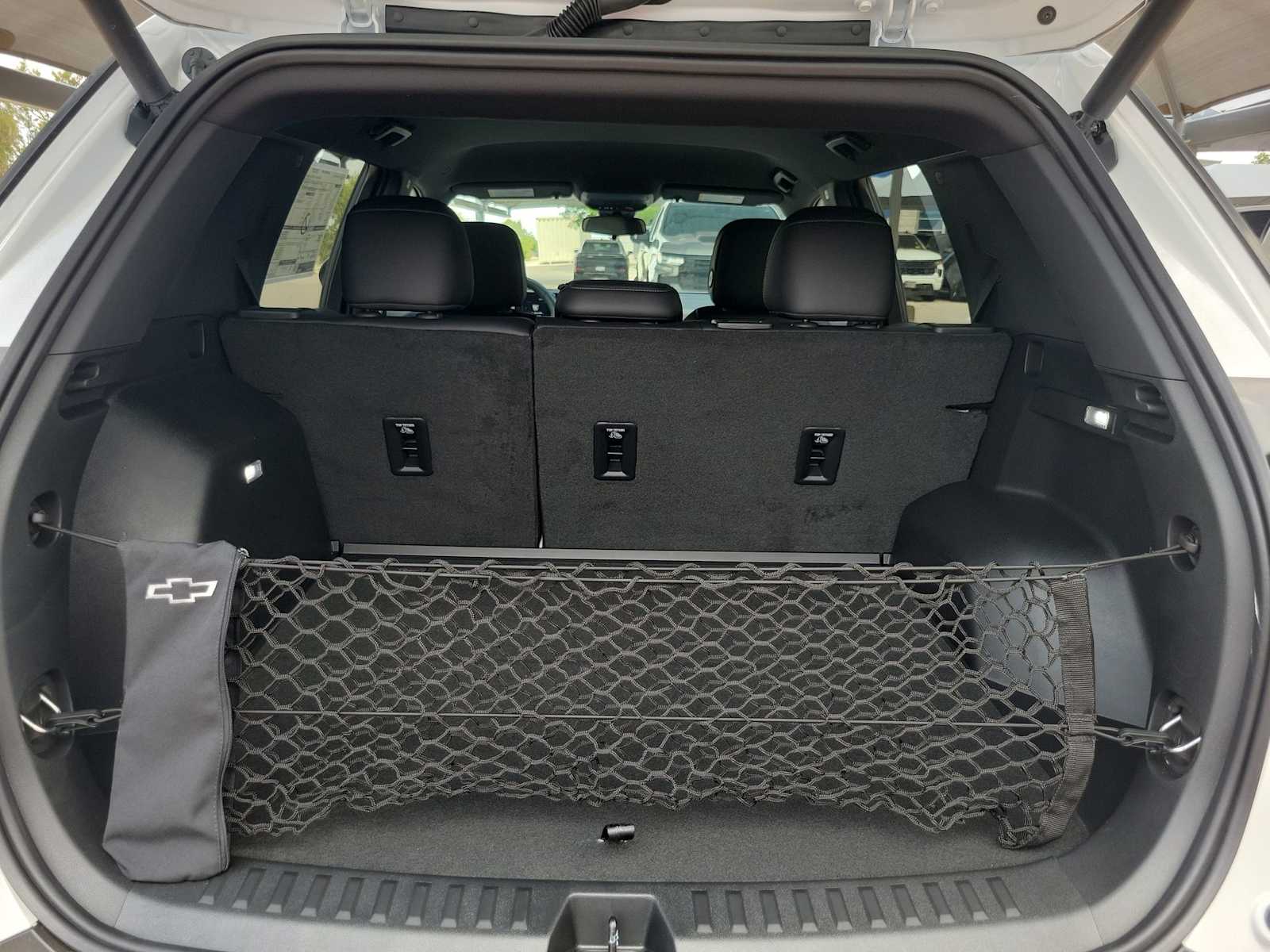 Thumbnail: 2026 Chevrolet Equinox - 19