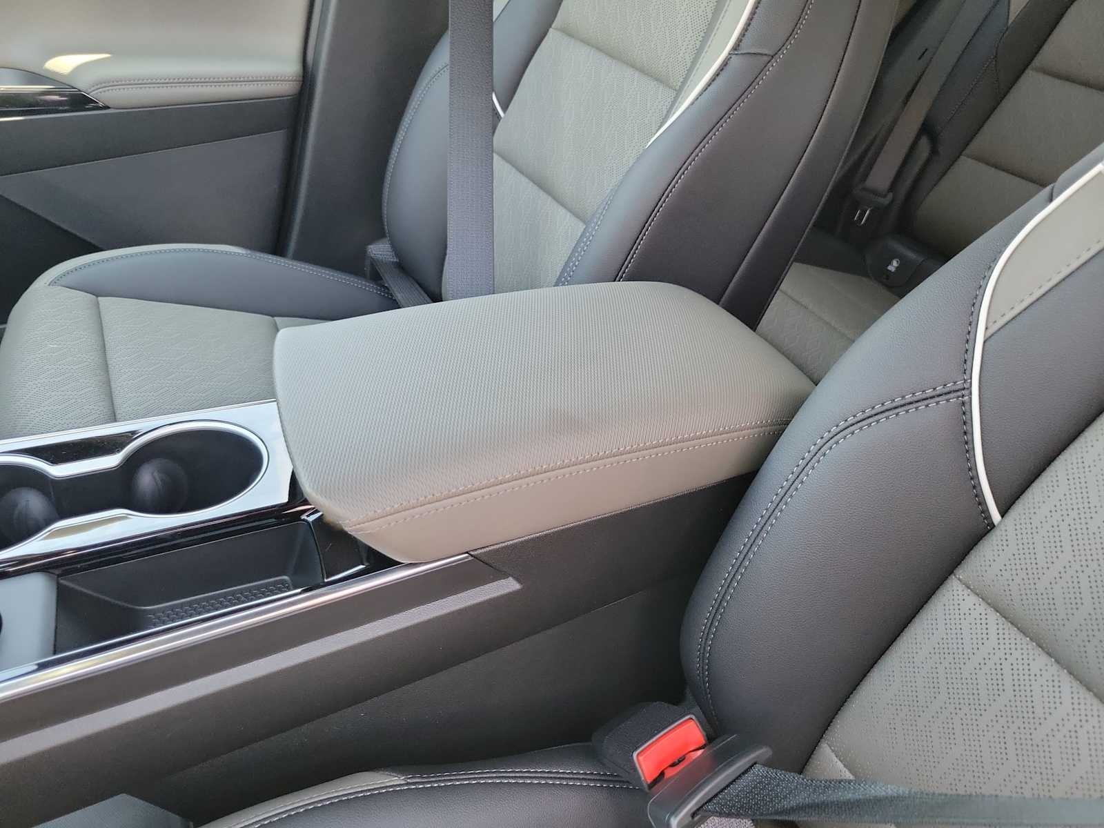 2026 Chevrolet Equinox LT 16