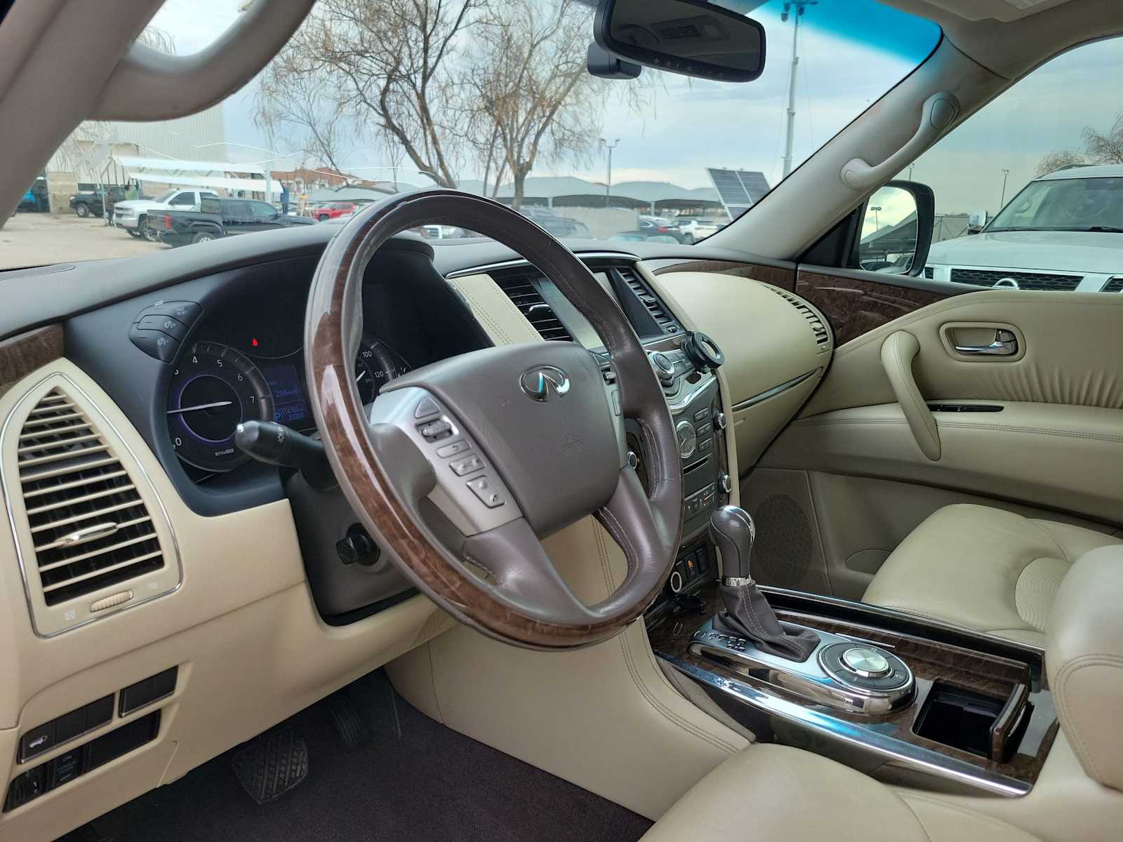 Thumbnail: 2017 INFINITI QX80 - 2