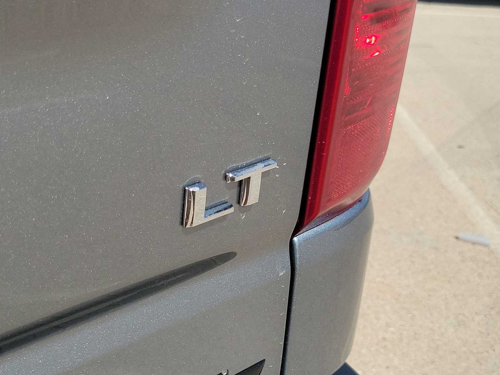 Thumbnail: 2026 Chevrolet Silverado 1500 - 3