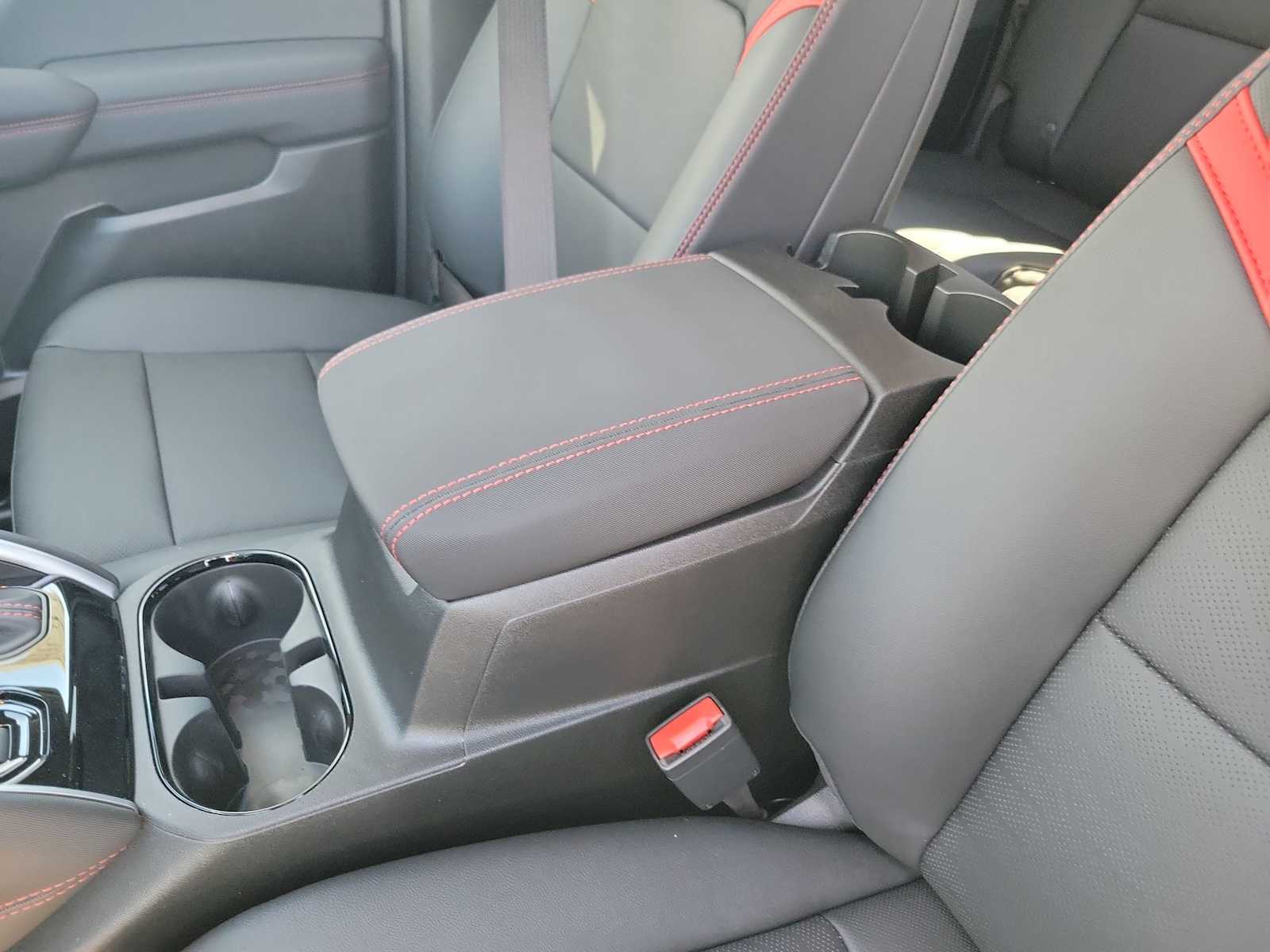 Thumbnail: 2026 Chevrolet Colorado - 16